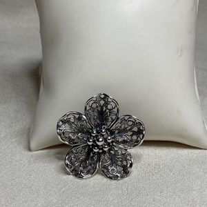 Vintage Beau Sterling Silver Filigree Brooch
